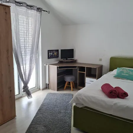 Apartment Apartman Dalmatia *